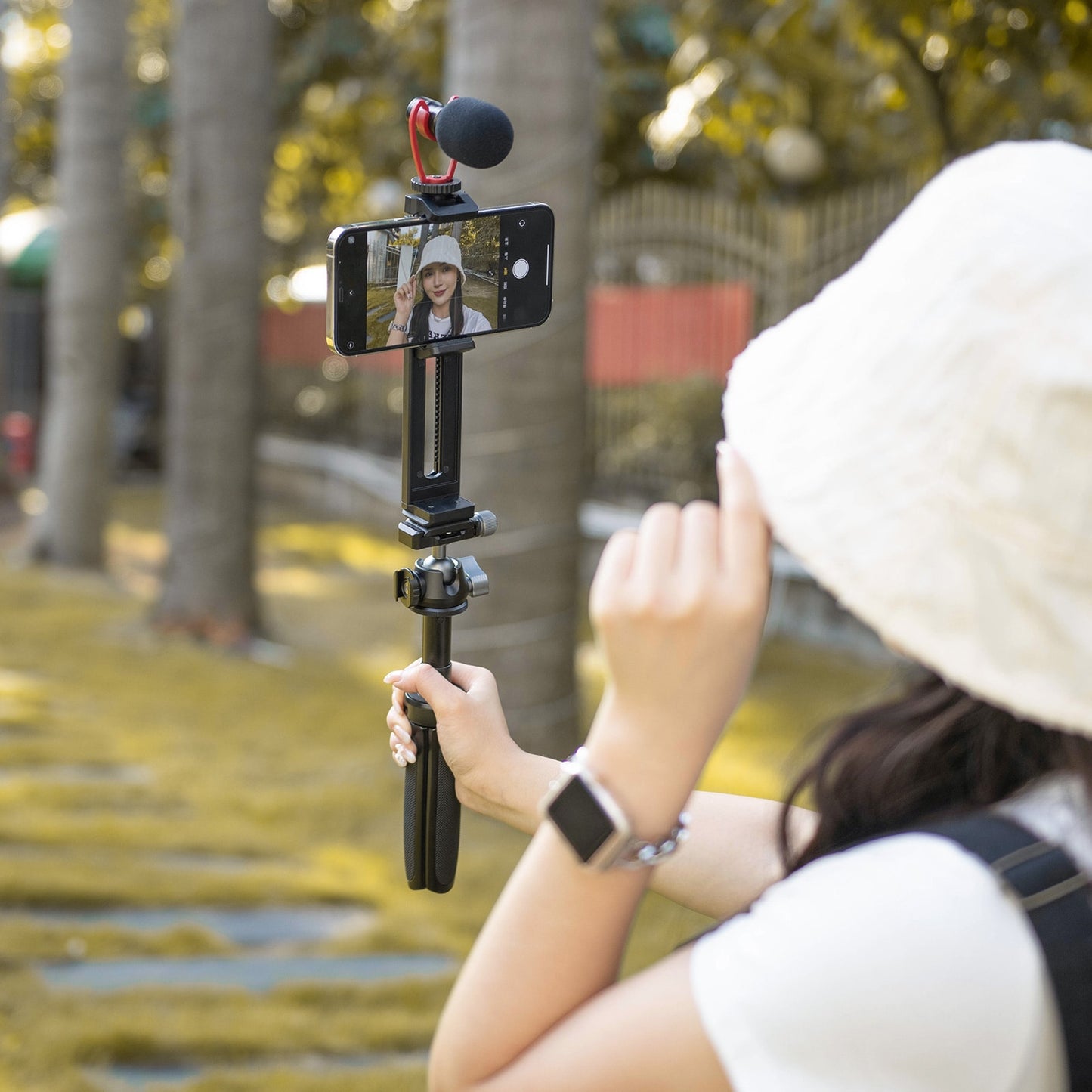 Ulanzi U-pad II - iPad & iPhone tripod holder