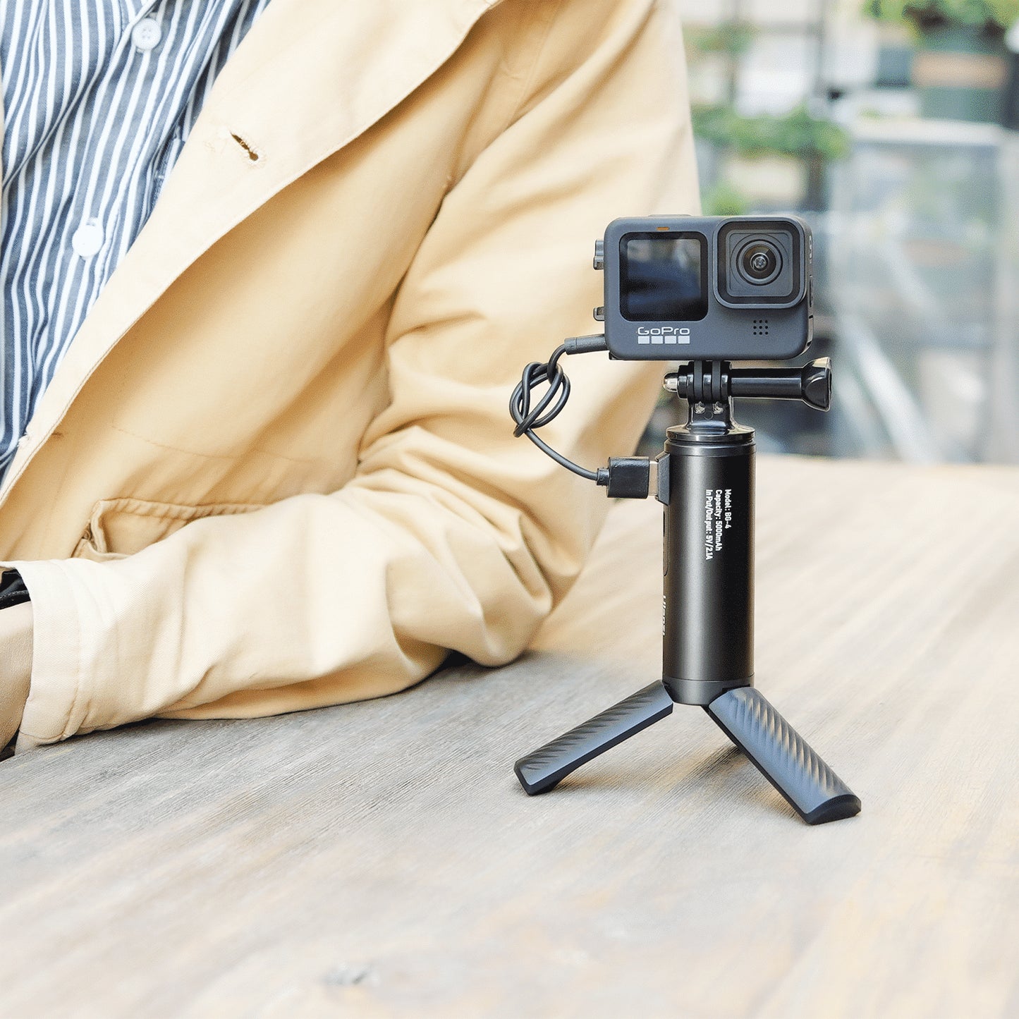 Ulanzi BG-4 power bank grip with tripod - 5000 mAh