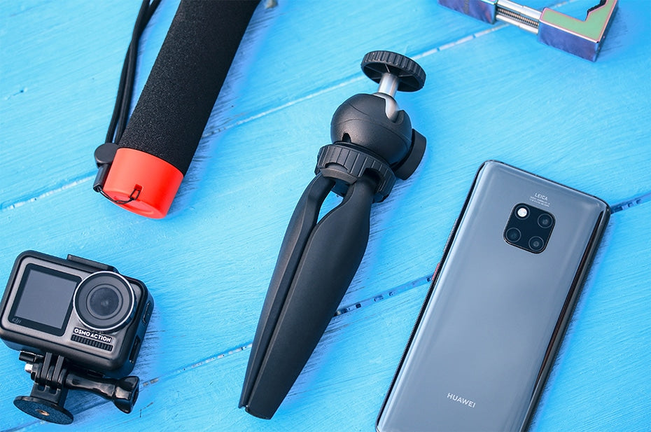 MOJOGEAR Video KIT: Mini tripod + phone holder + microphone + light