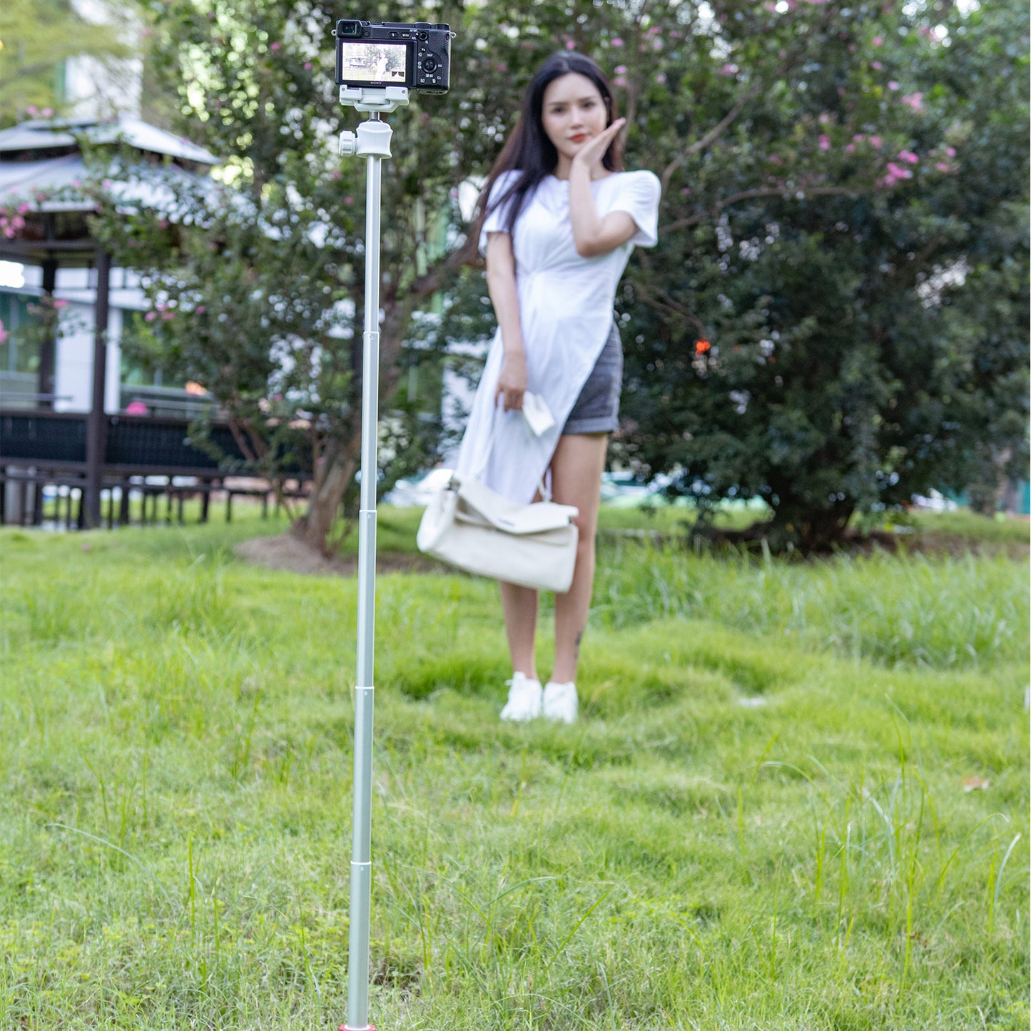 Ulanzi MT-44 Selfie Stick Tripod for Phone and Camera - 146cm - White