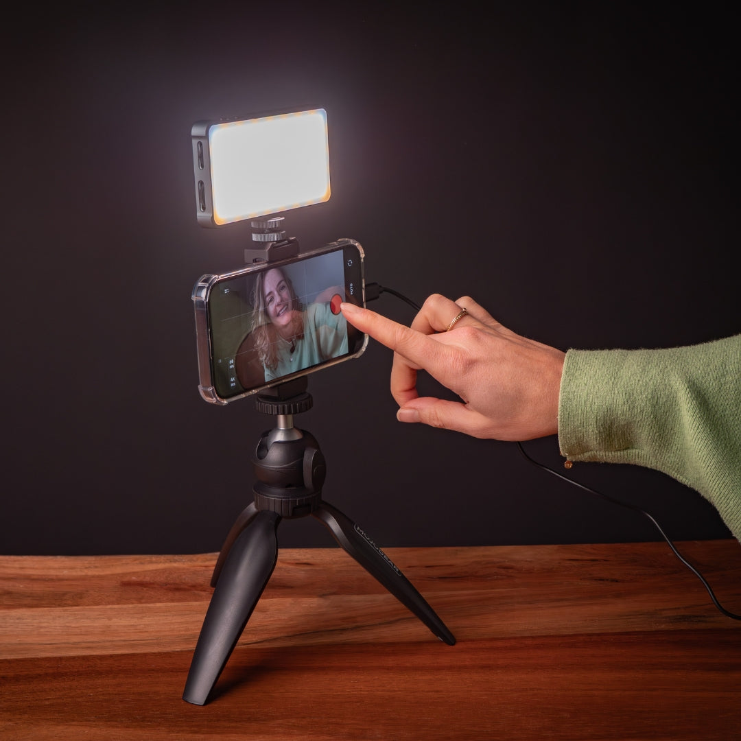 MOJOGEAR Video KIT / vlog set: Mini-statief + telefoonhouder + microfoon + lampje - Ministatieven