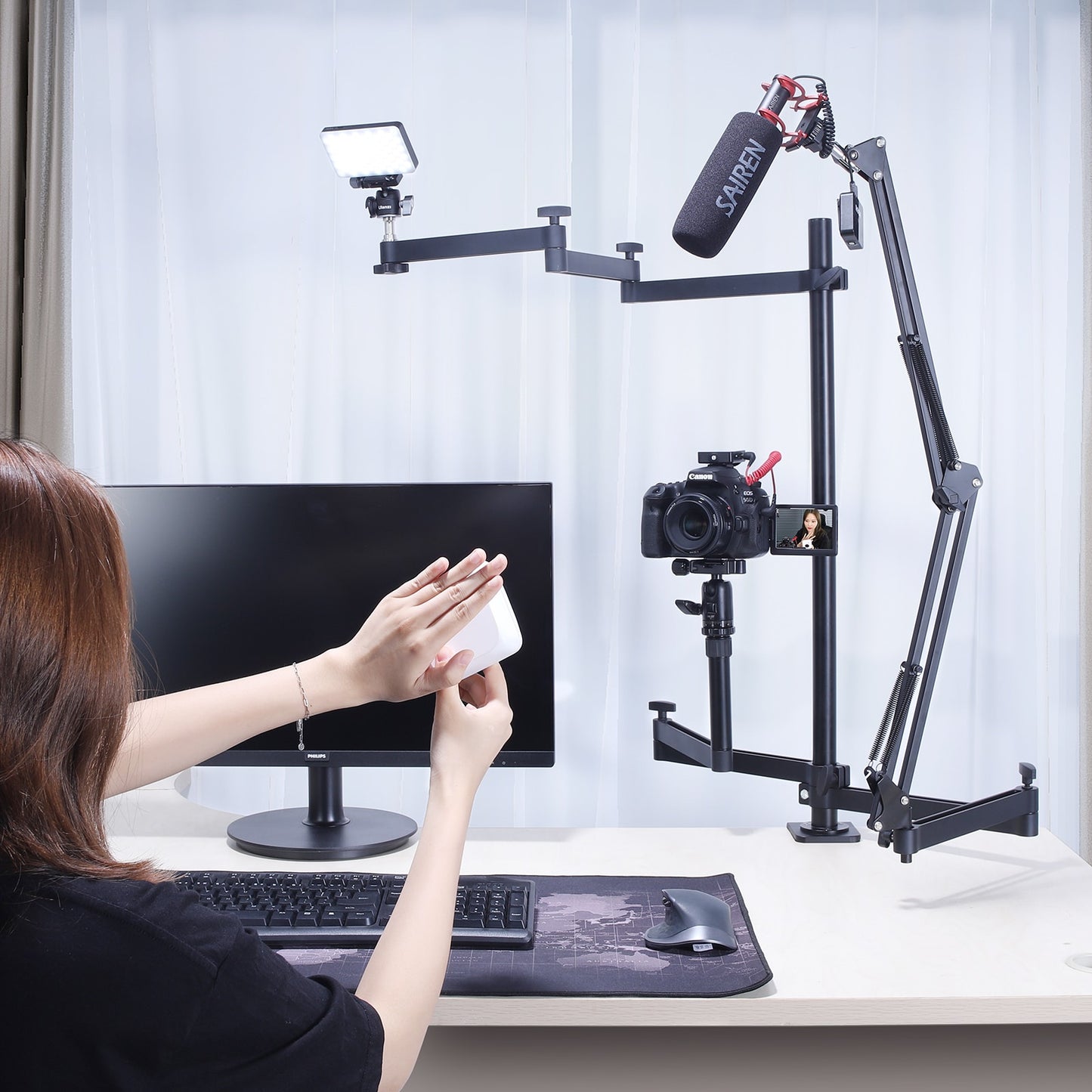 Ulanzi Live Broadcast Stand - adjustable microphone stand with 3 arms