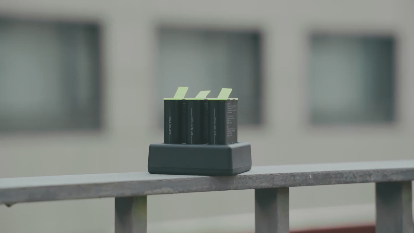 Telesin Triple Battery Charger with 2 batteries for GoPro 9 / 10 / 11 / 12