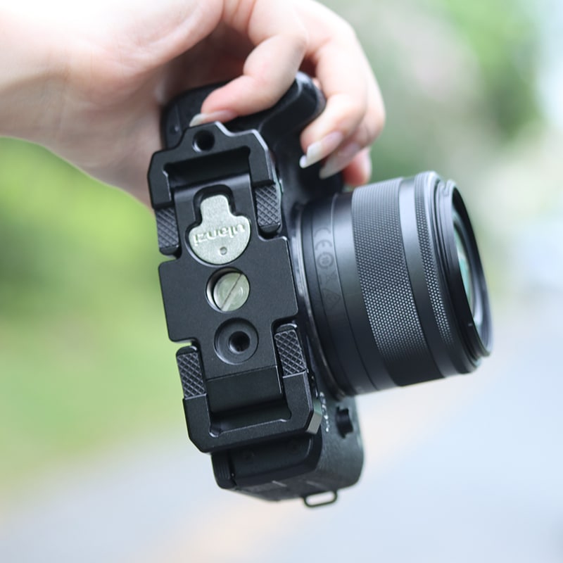 Ulanzi ST-15 phone holder with Cold Shoe mount & Arca Swiss quick release plate for tripod